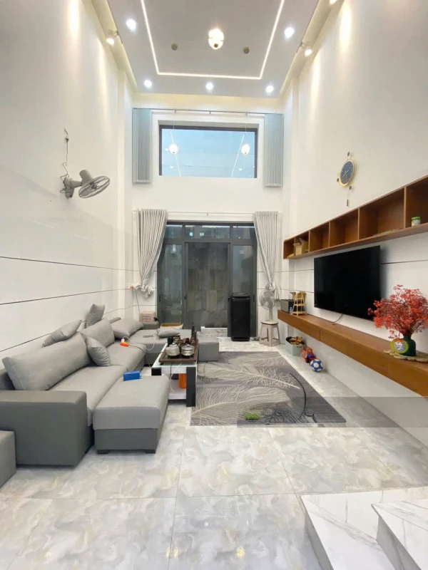 BÁN NHÀ ĐẸP Giá Tốt GÒ XOÀI – DT 4×15.7M – TRỆT LỬNG 3 LẦU – HẺM 5M THÔNG