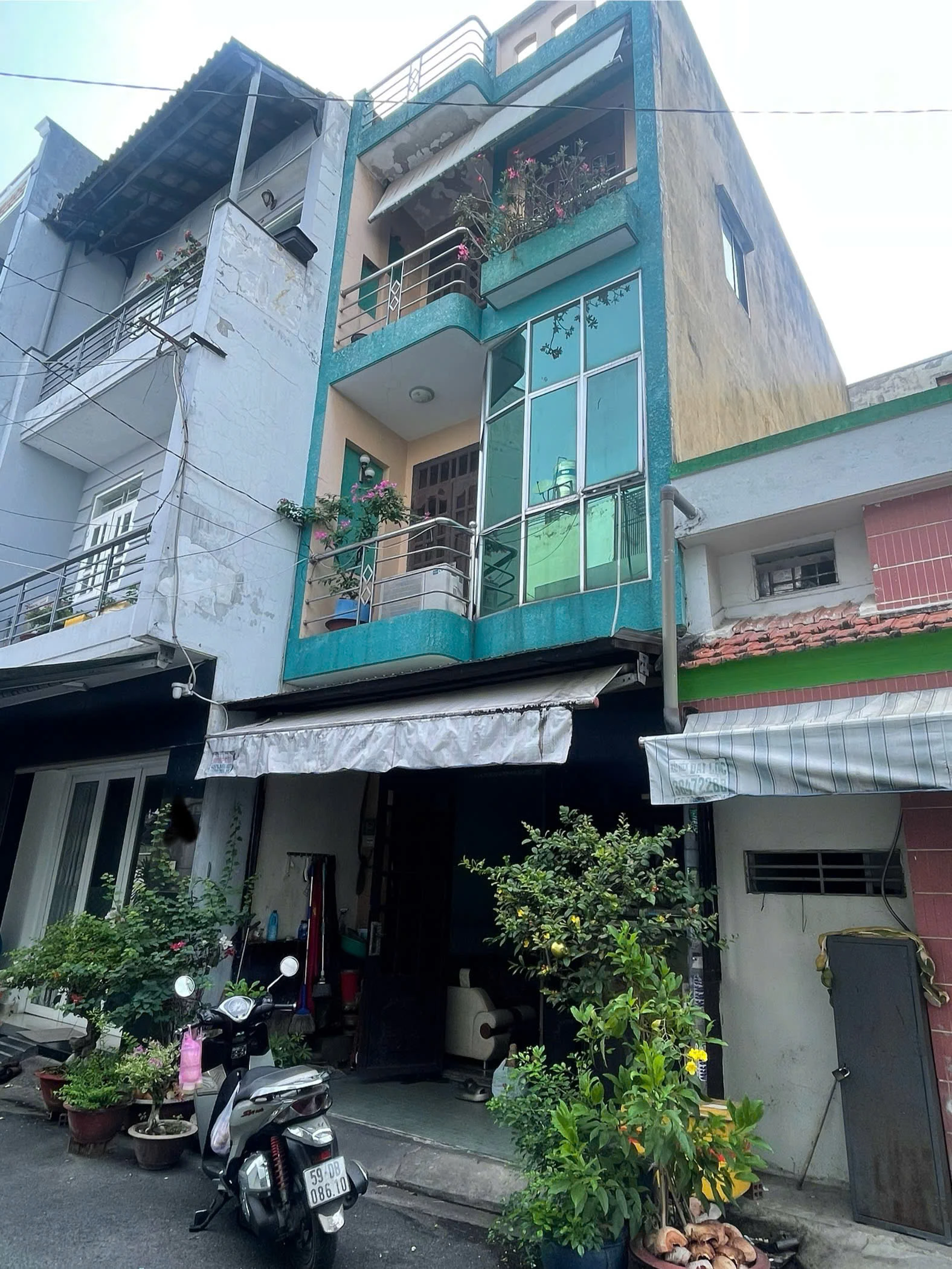 NHÀ HẺM Đô Đốc Long – 4x10m – 2 LẦU + SÂN THƯỢNG – — ảnh 1