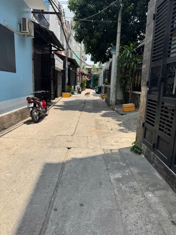 Siêu phẩm ngang 9m hẻm xe hơi đường Kênh Nước Đen 240m2