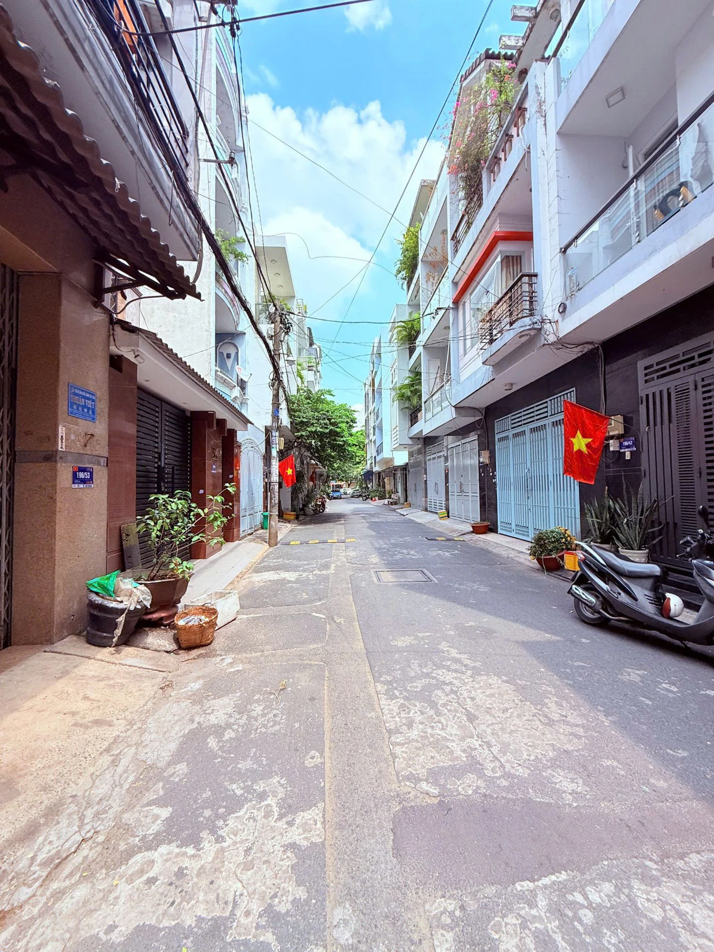 Hẻm đẹp thông xe hơi Vườn Lài: (5x13m), 1 lầu đúc – Hẻm 7m — ảnh 1