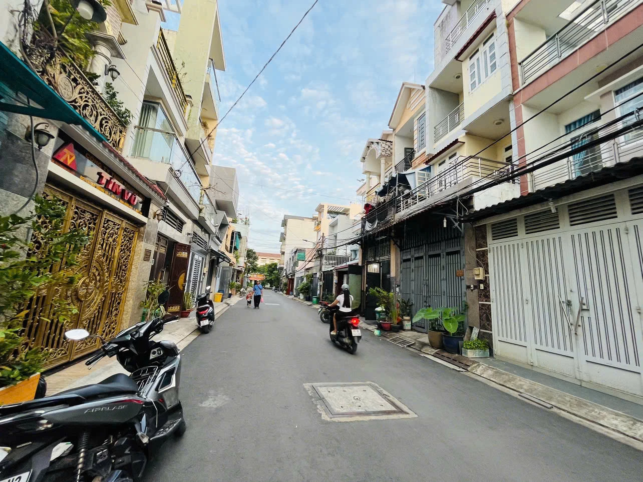 nhà siêu đẹp có thang máy Hẻm 7m thông phường Phú Thạnh Dt 4,7mx17m 4 tấm — ảnh 4