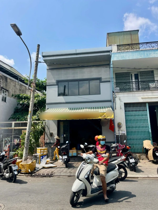 Bán nhà mặt tiền 132m2 Dt: (5x26,5m) đường Nguyễn Văn Yến - Khu Tô Hiệu Q.Tân Bình