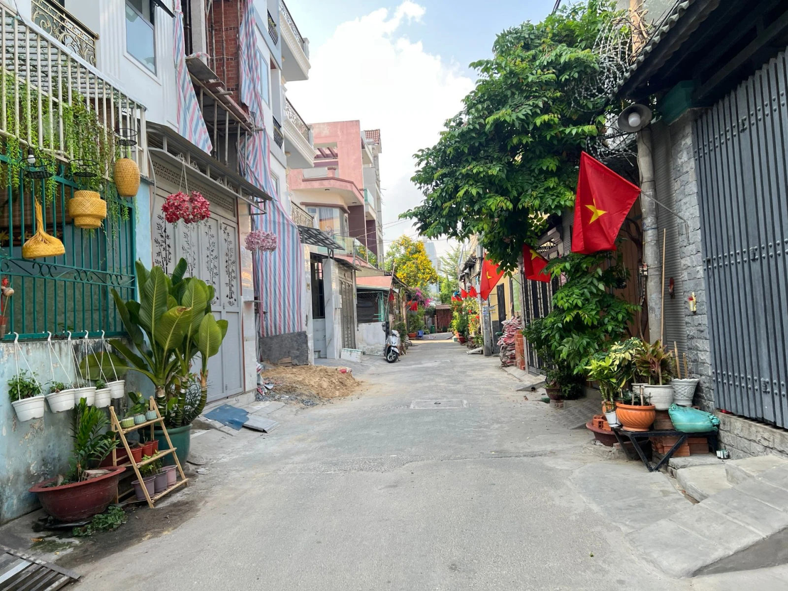 Nhà cấp 4 hẻm ngay chợ Lê Văn Quới, DT 5x21m, công nhận 103.6m² — ảnh 1