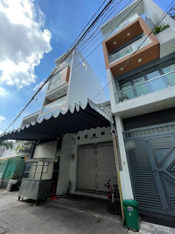 NHÀ LỬNG 2 LẦU ST – HẺM 6M LÊ VĂN QUỚI –! • Diện tích: 4.3 × 14m (TDT: 57.8m²)
