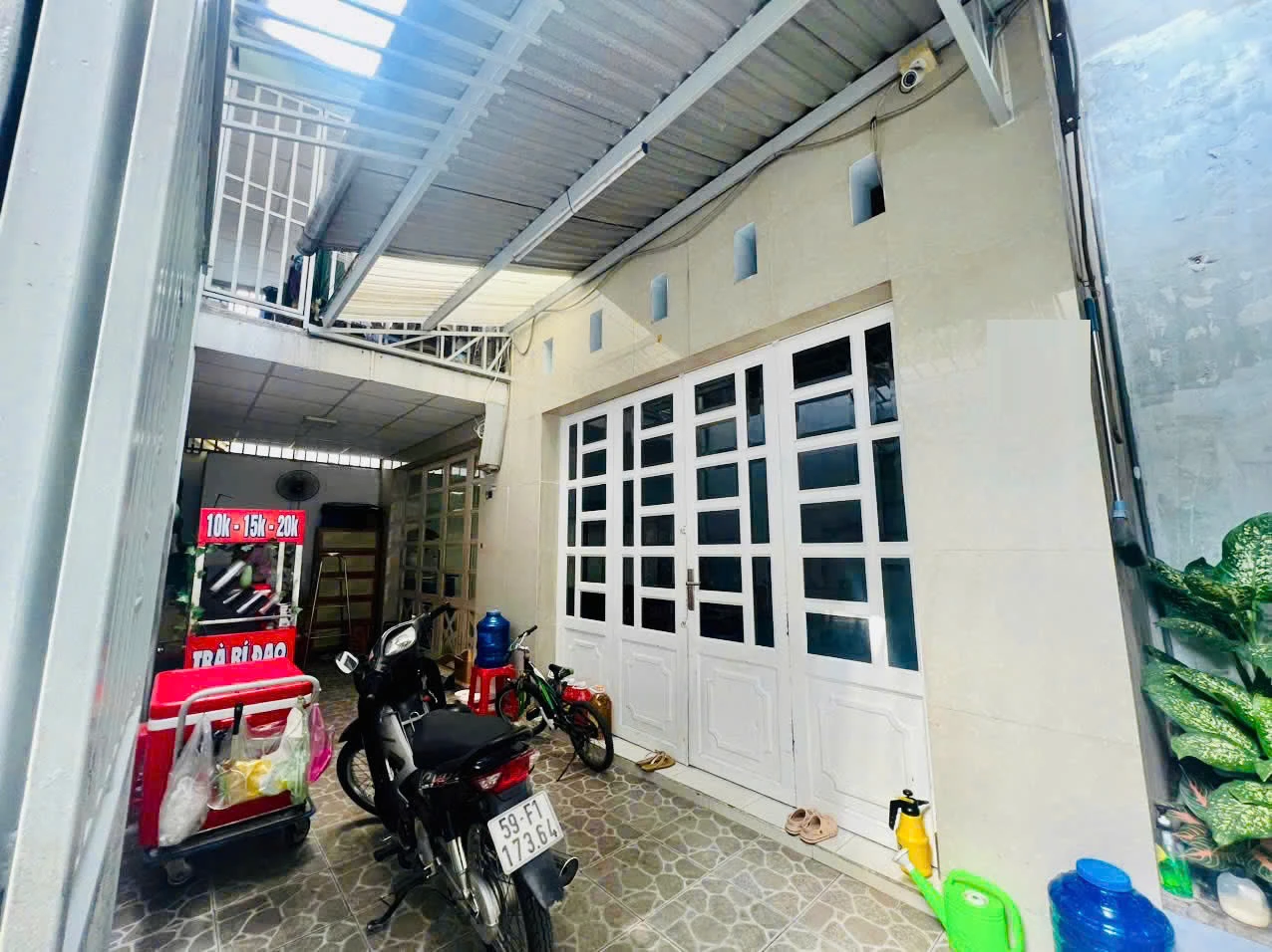 Bán nhà gần chợ Tân Hương - Ngang hiếm 8.3m x 17m, lửng. — ảnh 1