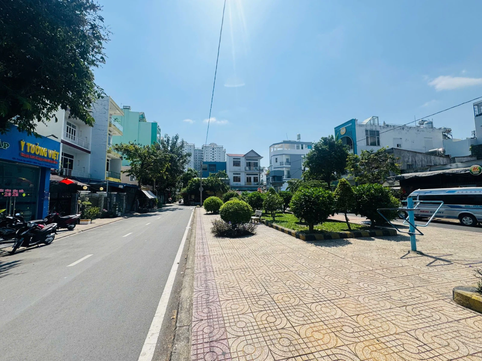 MẶT TIỀN ĐƯỜNG 30M HIỀN VƯƠNG (4MX20M)_ TRỆT + LẦU GIÁ 11.5, CON ĐƯỜNG TẬP THỂ DỤC — ảnh 2