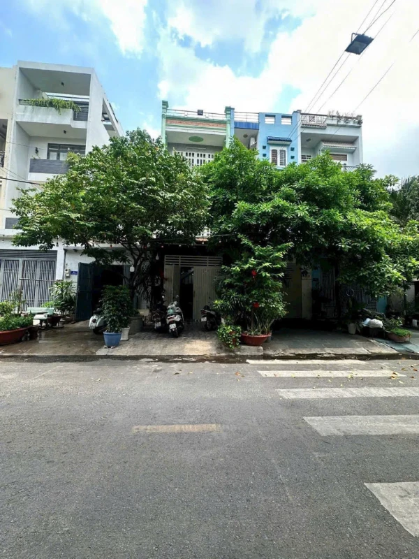 Bán Nhà Mặt Tiền Nội bộ DC, Đường DC 7