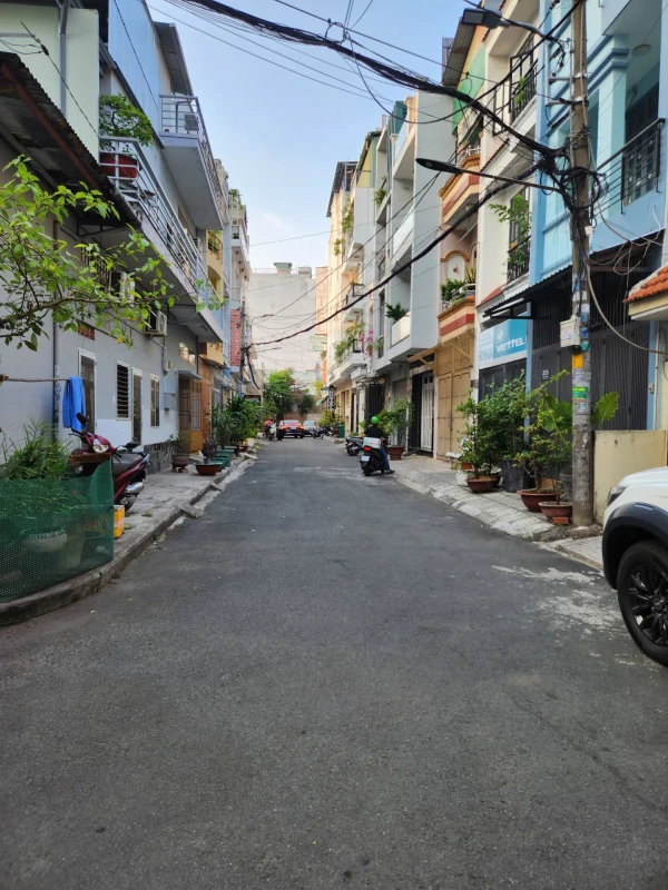 NHÀ KHU CELADON CITY - ĐƯỜNG 7M CÓ VỈA HÈ -