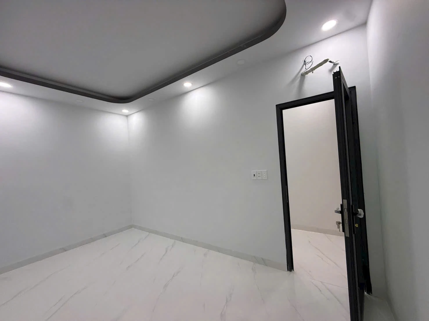 Bán Nhà Hẻm 428/ Lũy Bán Bích, P. Tân Phú. Nhà Mới Vào ở Ngay. — ảnh 2