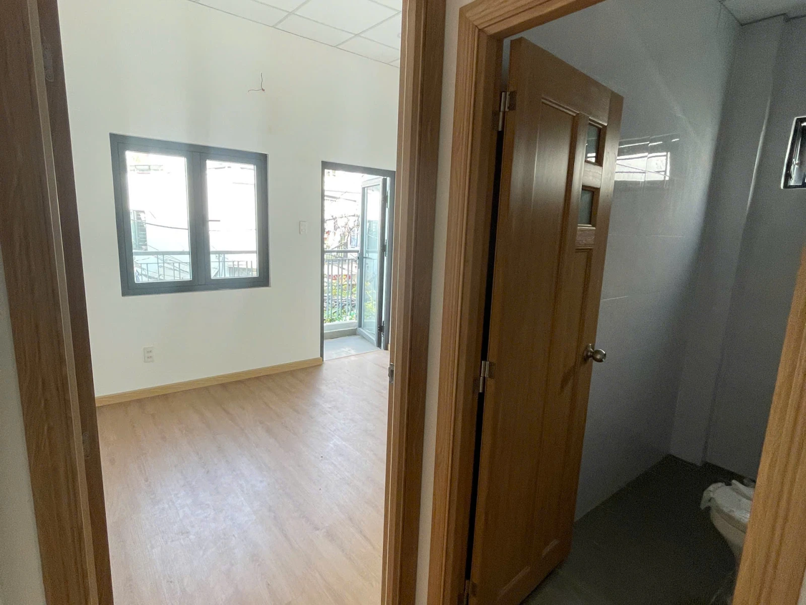Bán nhà mới 100% ở ngay! 3 phòng ngủ 67,5m2 - Hẻm thông 4m đường Âu Cơ quận Tân Phú — ảnh 3