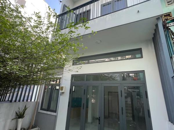 Bán nhà mới 100% ở ngay! 3 phòng ngủ 67,5m2 - Hẻm thông 4m đường Âu Cơ quận Tân Phú