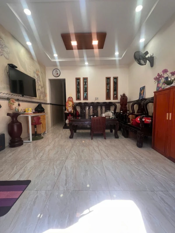 BÁN NHÀ HẺM XE HƠI LÊ VĂN QUỚI – Diện tích: 4m x 9m, công nhận 36m² – Kết cấu: 1 trệt 1 lầu