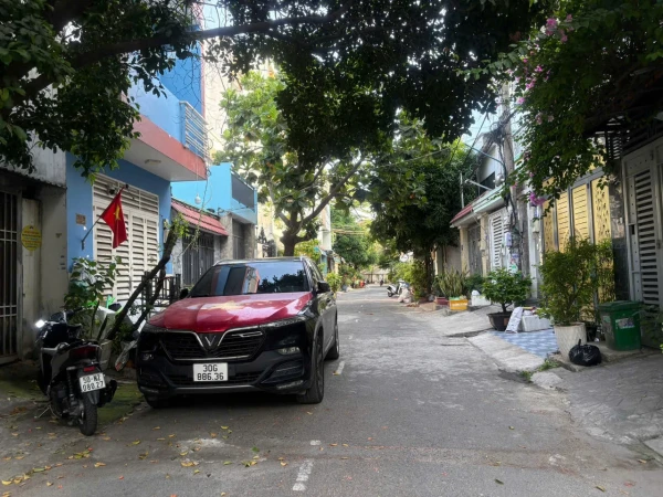 BÁN NHÀ HẺM 8M HƯƠNG LỘ 2 – VỊ TRÍ ĐẸP Diện tích: 4 × 20m (TDT: 81m²)