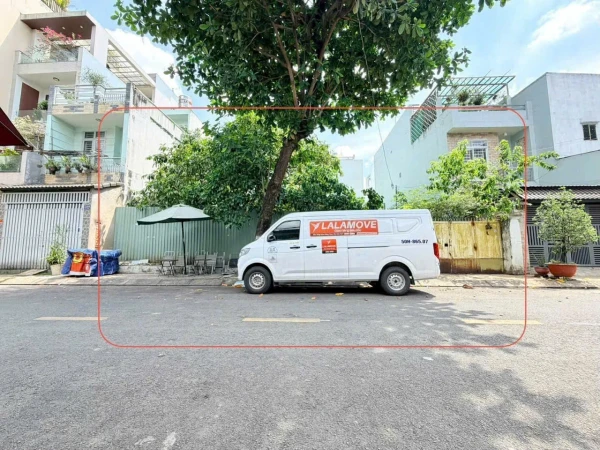 Mặt tiền đường Lê Lâm phường Phú Thạnh dt Khủng 16mx19m cấp 4