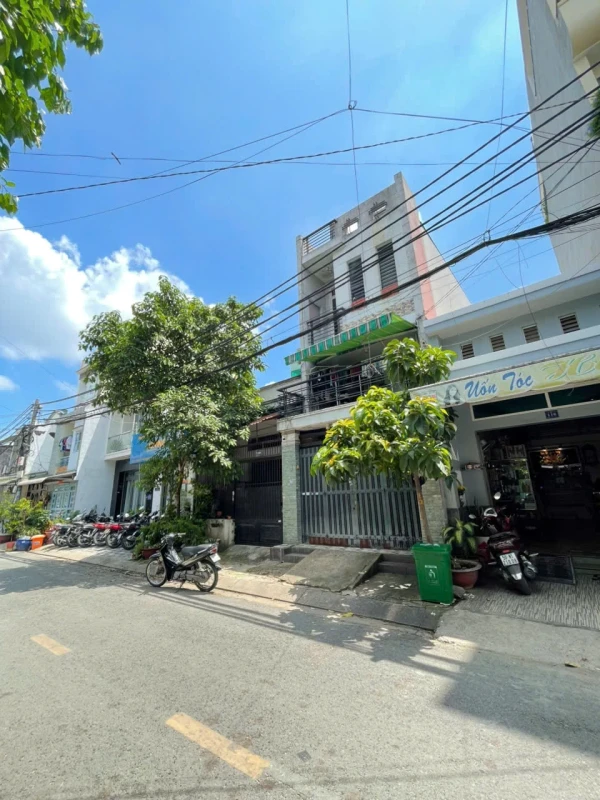 Mặt tiền đường B khu ADC phường Phú Thạnh dt 4mx21m 2 lầu