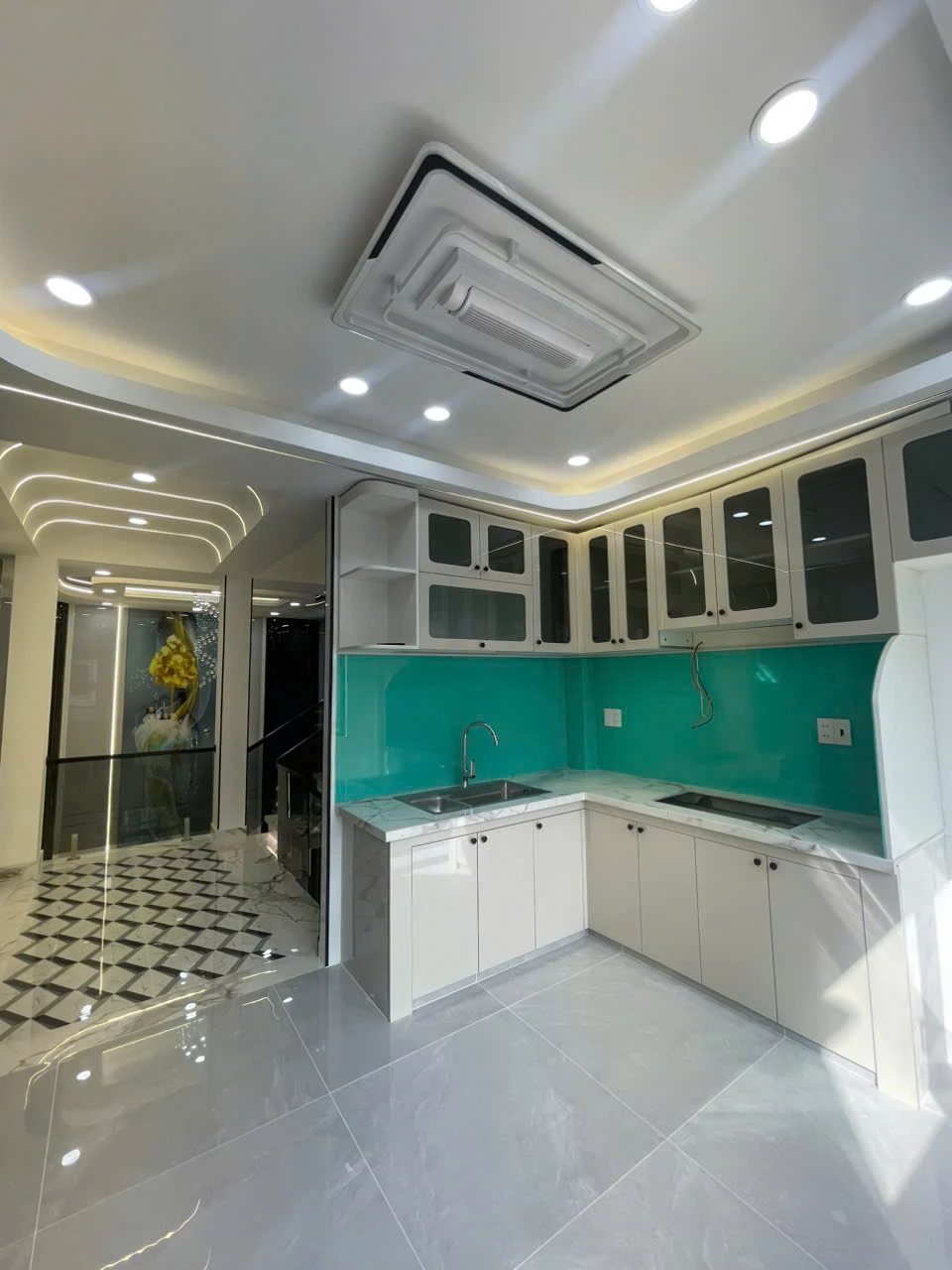 Nhà Mới HXH Đường Số 14 BHHA, Dt 4x10.3m 1 Lửng 2 Lầu ST 5PN. — ảnh 7