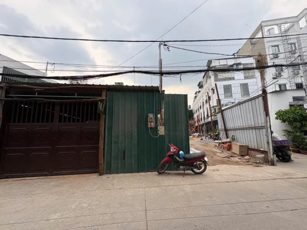 ĐẤT 137/ đường PHAN ANH – 4×40M – HẺM 6M –