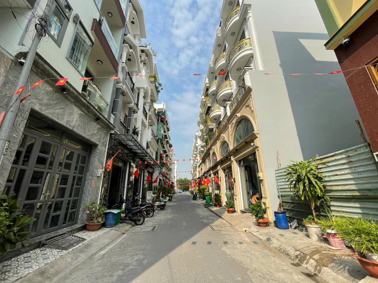Nhà Khu Hoa Sứ Đường 26 Tháng 3, BHH Dt 4x14m Lửng 3 Lầu DTS 223.2m² — ảnh 1