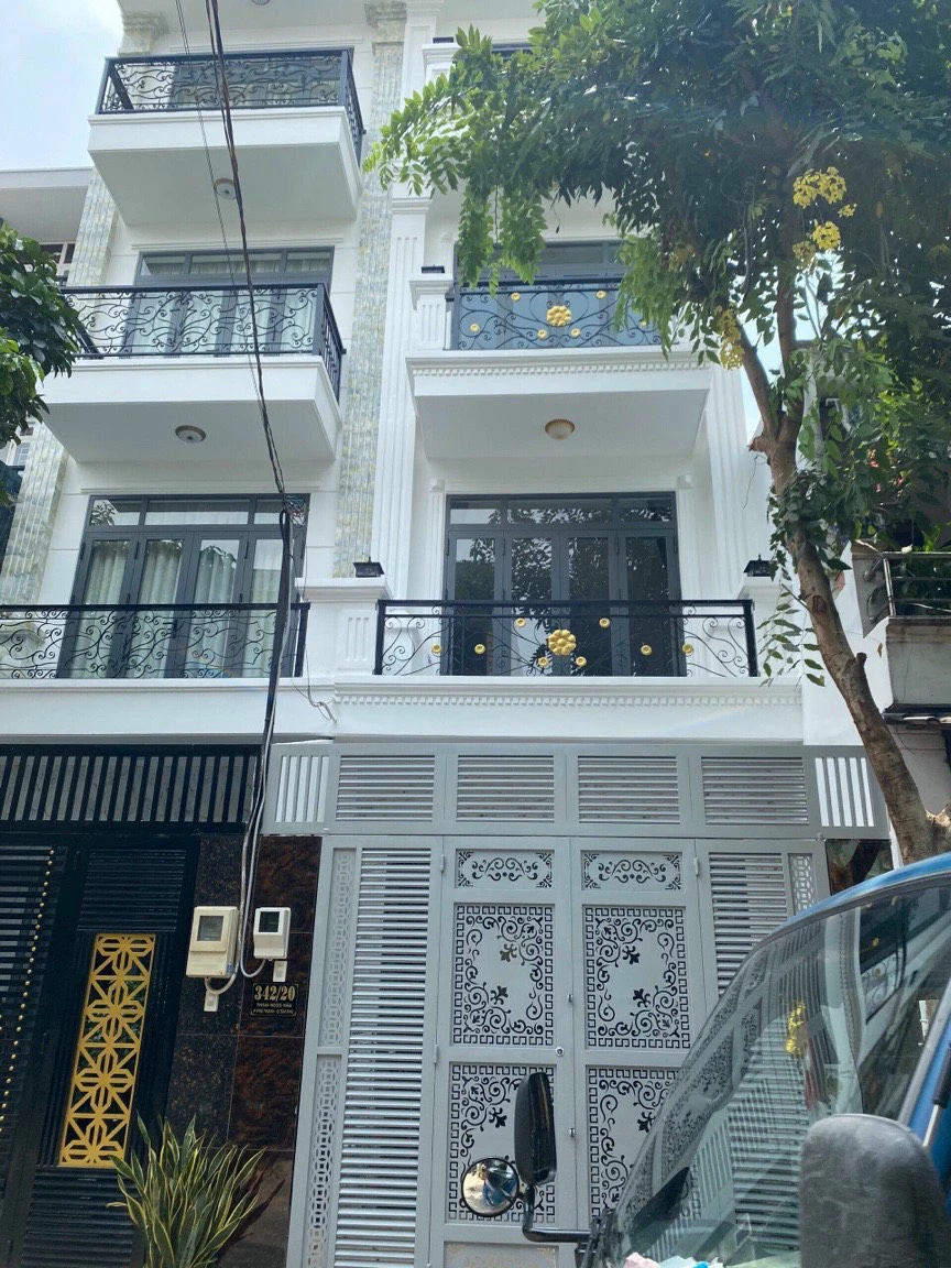 Nhà mới,nội thất cao cấp - Đường Thoại Ngọc Hầu ( 4x19,4m) 2 lầu,sân thượng.,hẽm 8m — ảnh 2