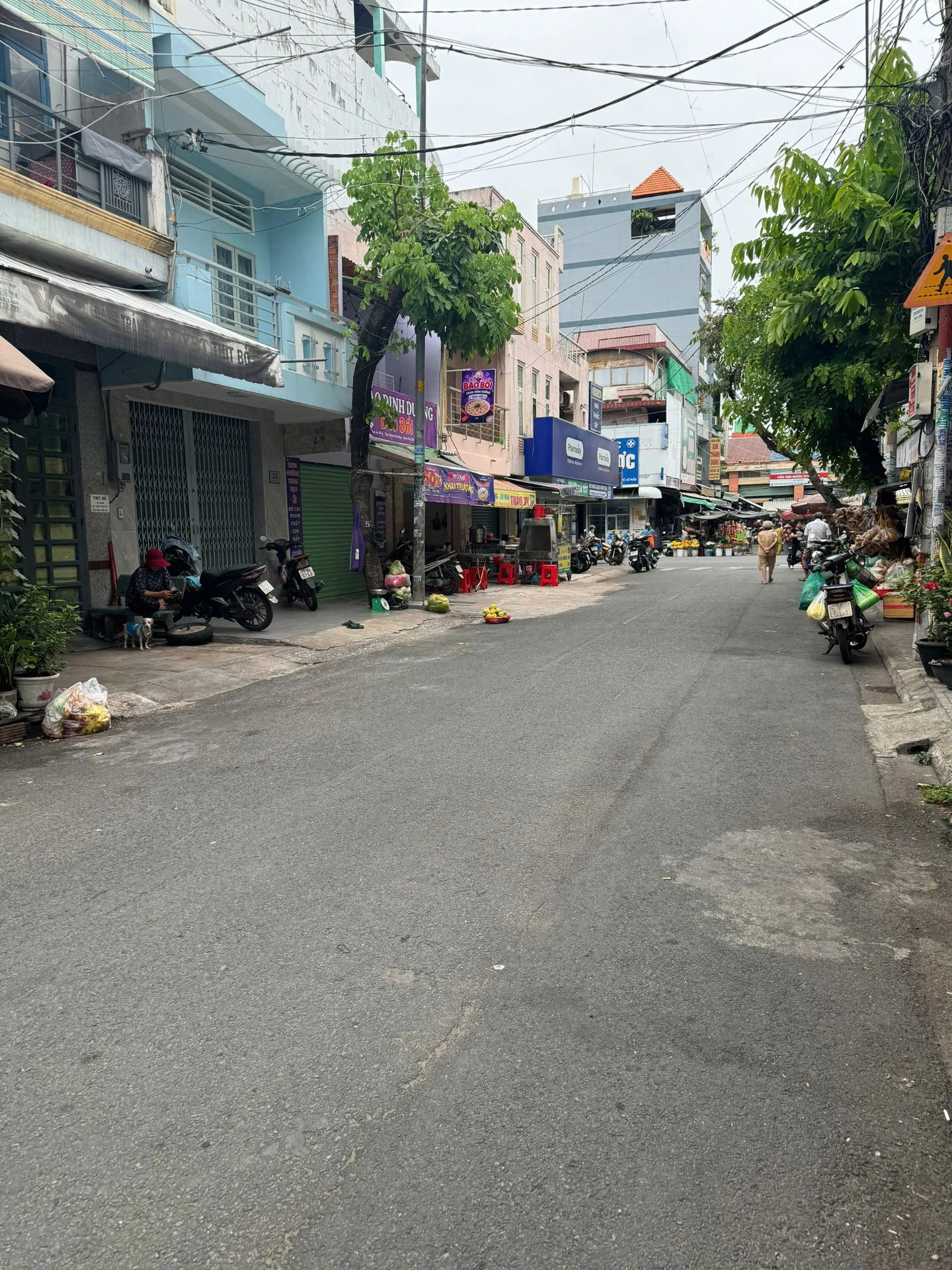 Mặt tiền - Đường Nguyễn Bá Tòng ( 5,2x20,5m) 3 lầu. - vị trí đẹp — ảnh 3