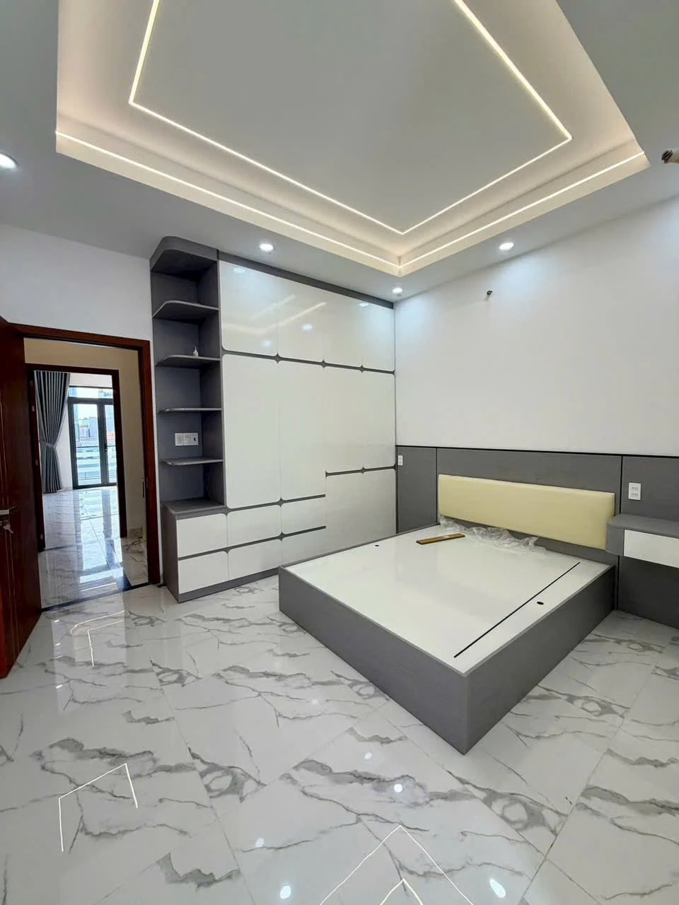 BÁN NHÀ mặt Tiền ngay chợ ngay Aeon Tân Phú – DT 4×16M – LỬNG + 2 LẦU ST ĐƯỜNG 10M CÓ LỀ — ảnh 4