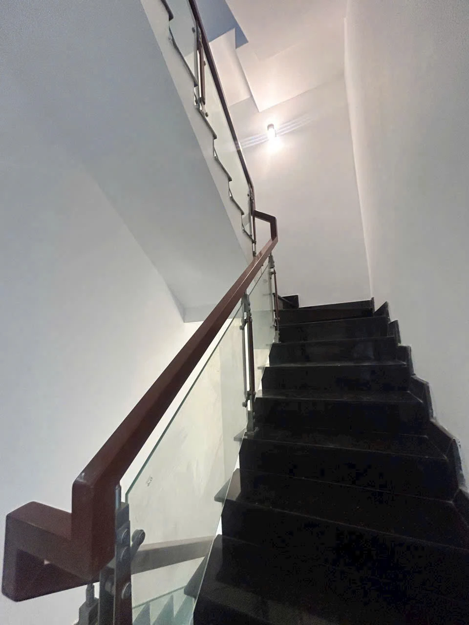 NHÀ ĐẸP Lê Lư – 4x10m – 2 LẦU + ST – — ảnh 3