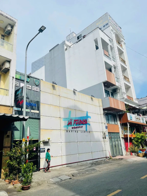 BÁN NGANG KHỦNG (7x18m) MT Lê Quốc Trinh Cấp 4 tiện xây mới, VỊ TRÍ ĐẸP, GIÁ TỐT