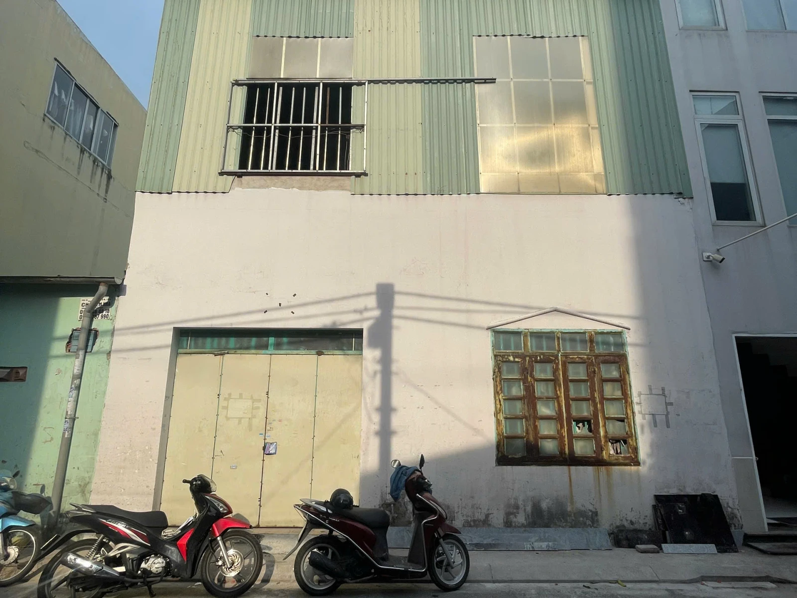 Bán nhà Dt: 4x9m đường oto 6m - đường Thoại Ngọc Hầu Q.Tân Phú đối diện siêu thị GO — ảnh 1