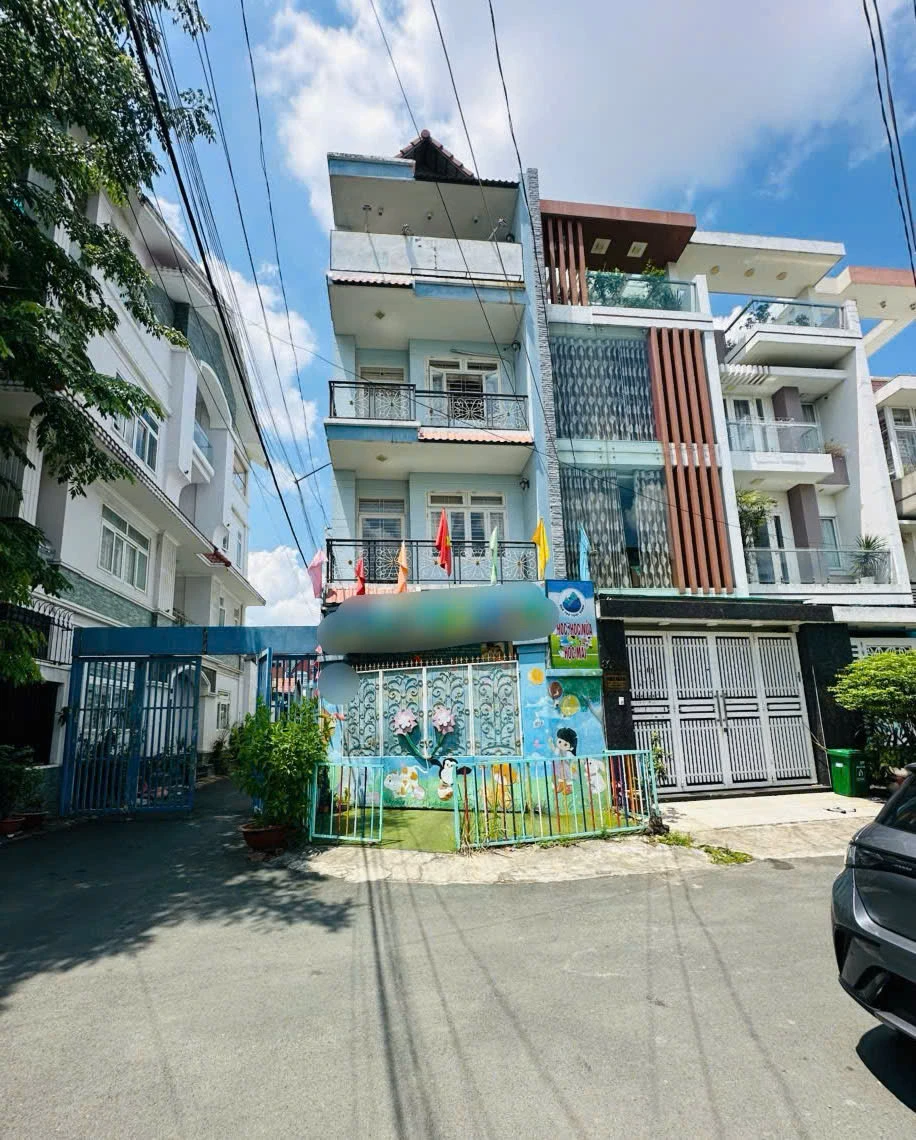 Bán nhà 4 tầng vị trí đẹp đối diện công viên - Dt: 4,5x17m đường Gò Dầu quận Tân Phú — ảnh 1