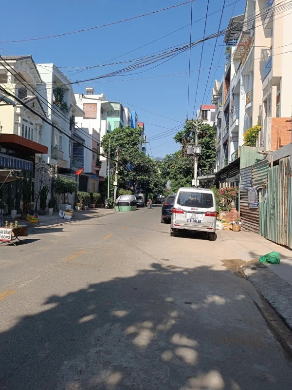 MT Lê Quốc Trinh 7x18m, 128.3m², gần Văn Cao