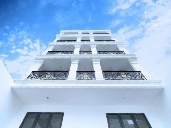 TÒA CĂN HỘ DỊCH VỤ MỚI 100% – 56 PHÒNG – DOANH THU 300TR/THÁNG