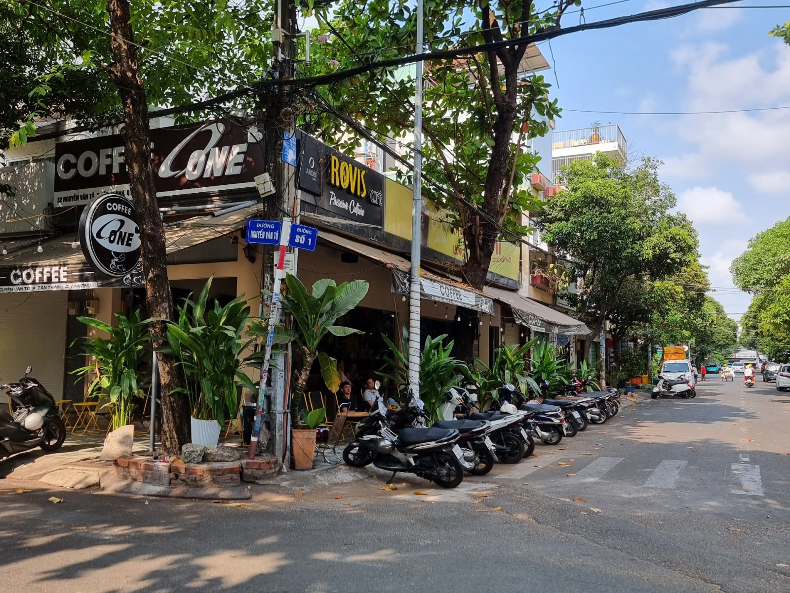 Bán nhà góc 2MT Nguyễn Văn Tố, Q.Tân Phú, DT 4x14m, đang cho thuê café — ảnh 1