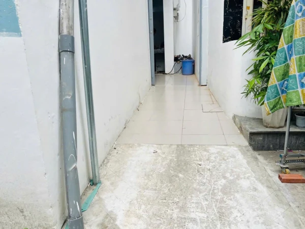 SÁT CHỢ TÂN HƯƠNG – DT 8.4x17.5M – TDT 150.4M² – NHÀ XƯỞNG TRỐNG SUỐT