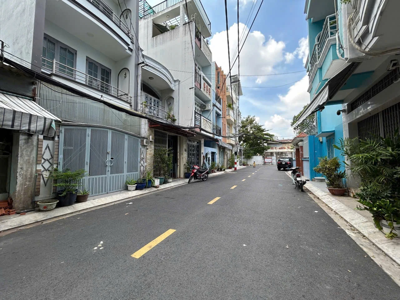NHÀ NÁT Dt: 4x15m - HẺM NHỰA 8M THÔNG - NGAY MŨI TÀU LŨY BÁN BÍCH & ÂU CƠ — ảnh 2