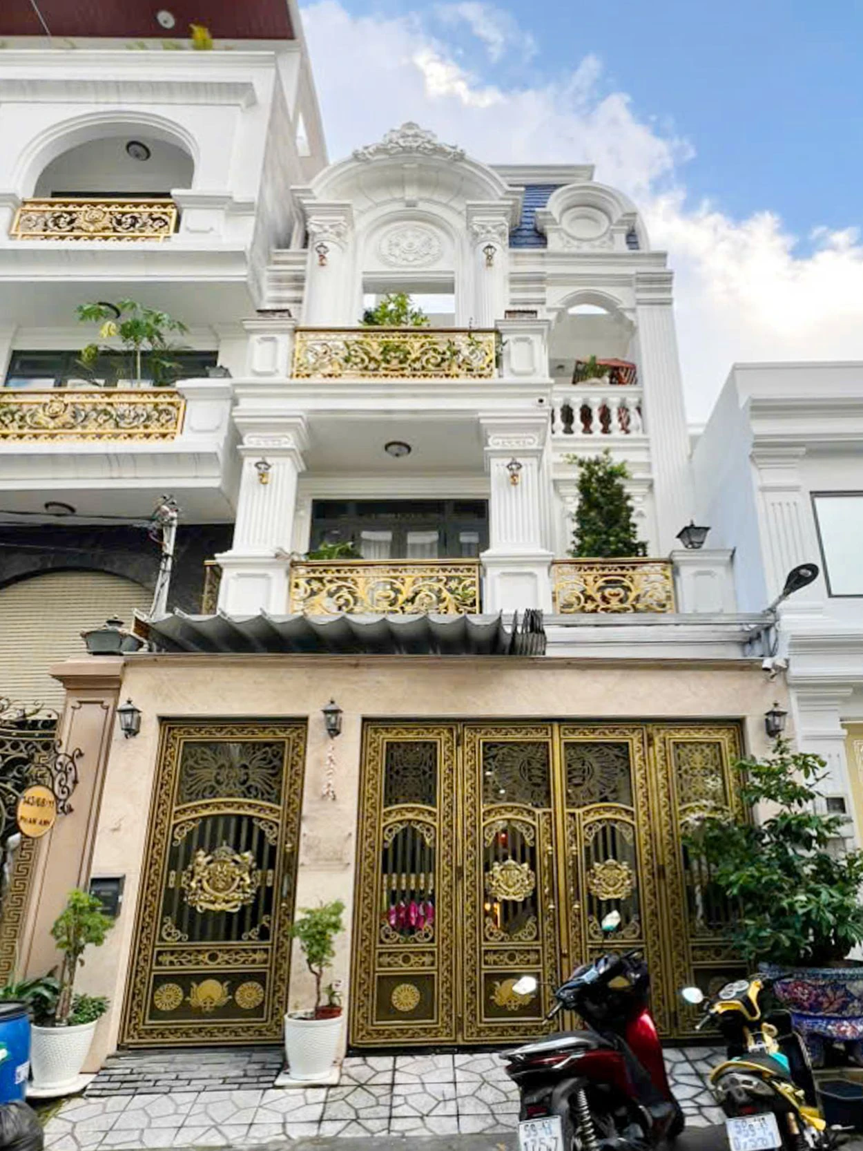 CHÍNH CHỦ KẸT BANK BÁN GẤP NHÀ VỪA Ở VỪA KINH DOANH CĂN HỘ DỊCH VỤ ĐƯỜNG 8M PHAN ANH — ảnh 1