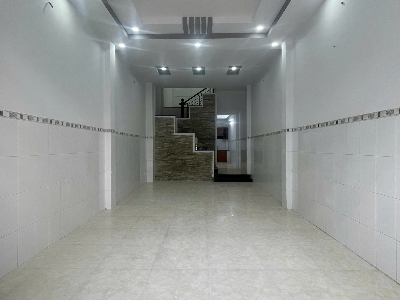 BÁN NHÀ 3 TẦNG - Dt: 76.8M2 – ĐƯỜNG BÌNH LONG KẾ AEON MALL TÂN PHÚ — ảnh 4