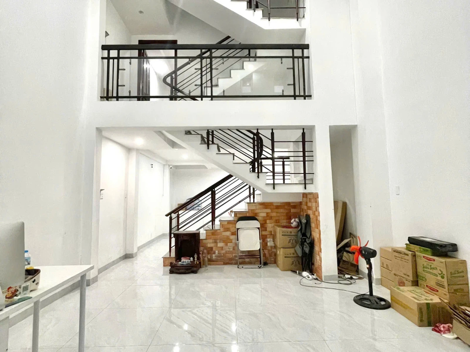 NHÀ ĐẸP NGAY CÔNG VIÊN NGUYỄN CỬU ĐÀM. DT:5X13M. 4 TẤM. — ảnh 1