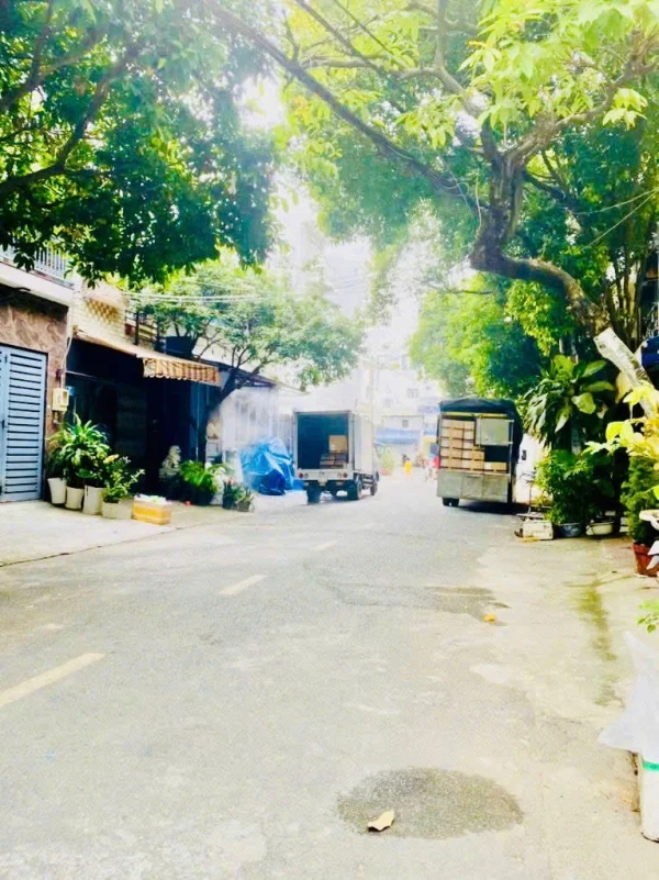 Bán đất mặt tiền phường Tân Thành, quận Tân Phú, DT: 4x18.5m.