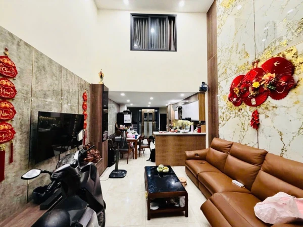 Bán nhà đường Gò Dầu, DT: 4x13.5m - 5 Tầng có Thang Máy - Sát Aeon Mall