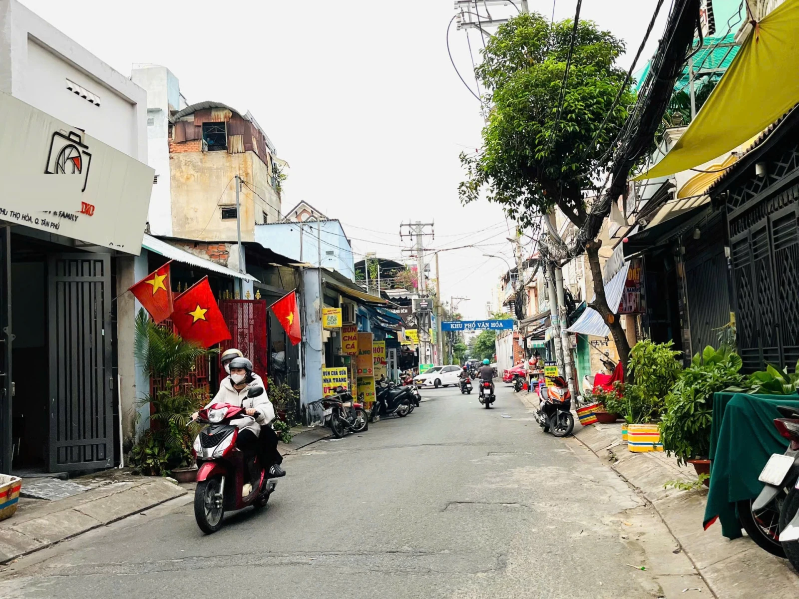 đường 12m Vườn Lài. Q Tân Phú. Dt 4x19. Nhà 2 Lầu Sân Thượng. — ảnh 1