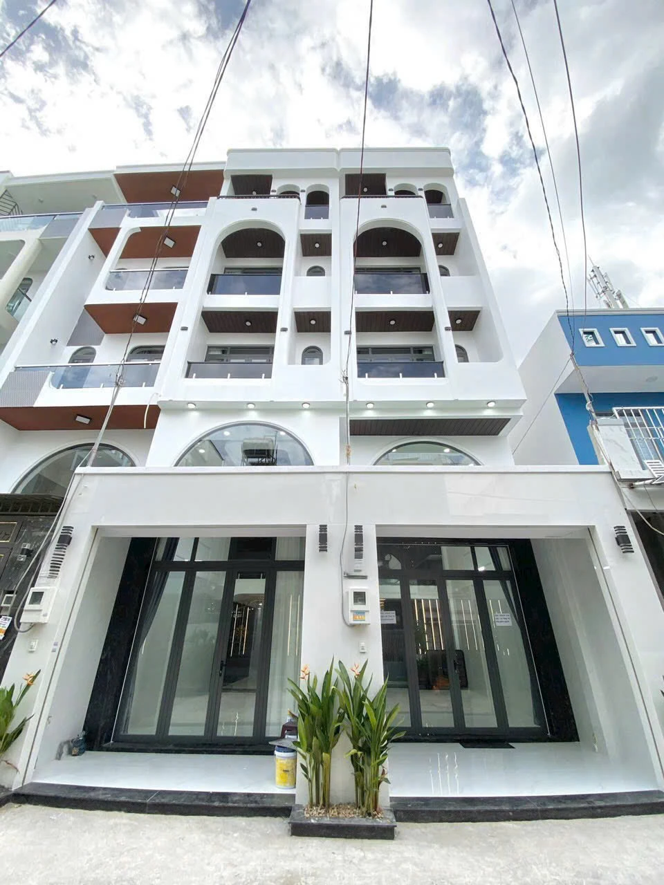 Bán nhà 5 tầng đường Tân Hoà Đông có thang máy — ảnh 1