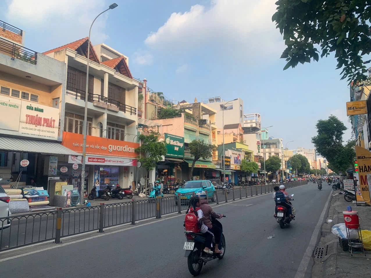 Bán Nhà chính chủ giá tốt Mặt Tiền Đường Hoà Bình, P Hiệp Tân, Tân Phú 4x16.5m 1 lầu — ảnh 2