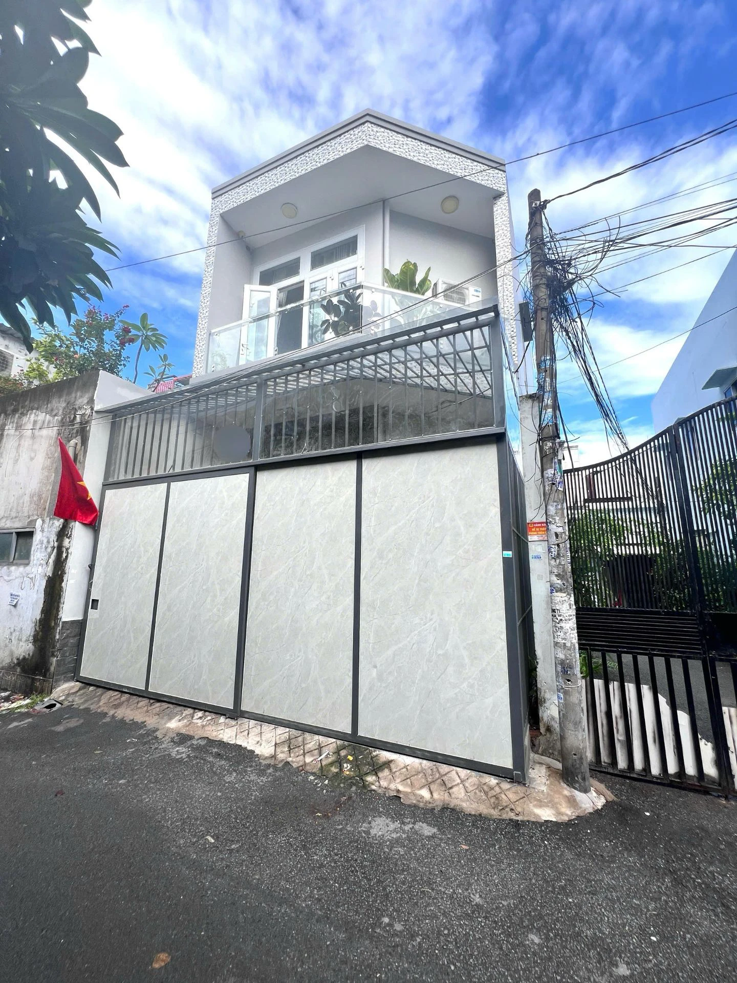 Nhà Gò Dầu – Hẻm Xe Hơi, góc 2 mặt tiền Thông Thoáng, Diện Tích Đẹp 5x12m — ảnh 1