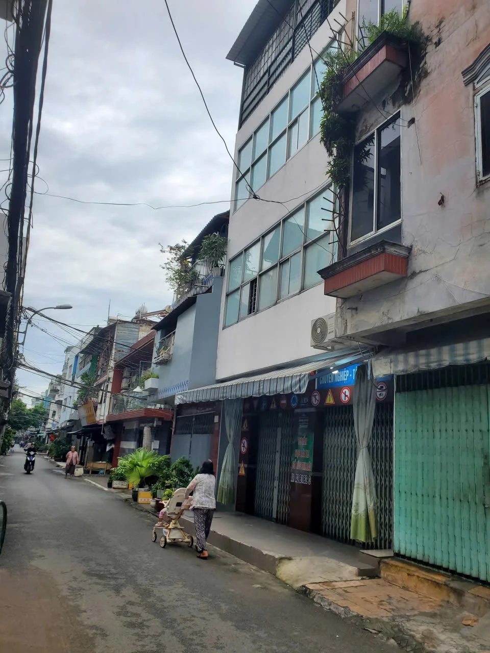 Bán nhà mặt tiền hẻm 10m Khuông Việt đúc 3 tấm — ảnh 1