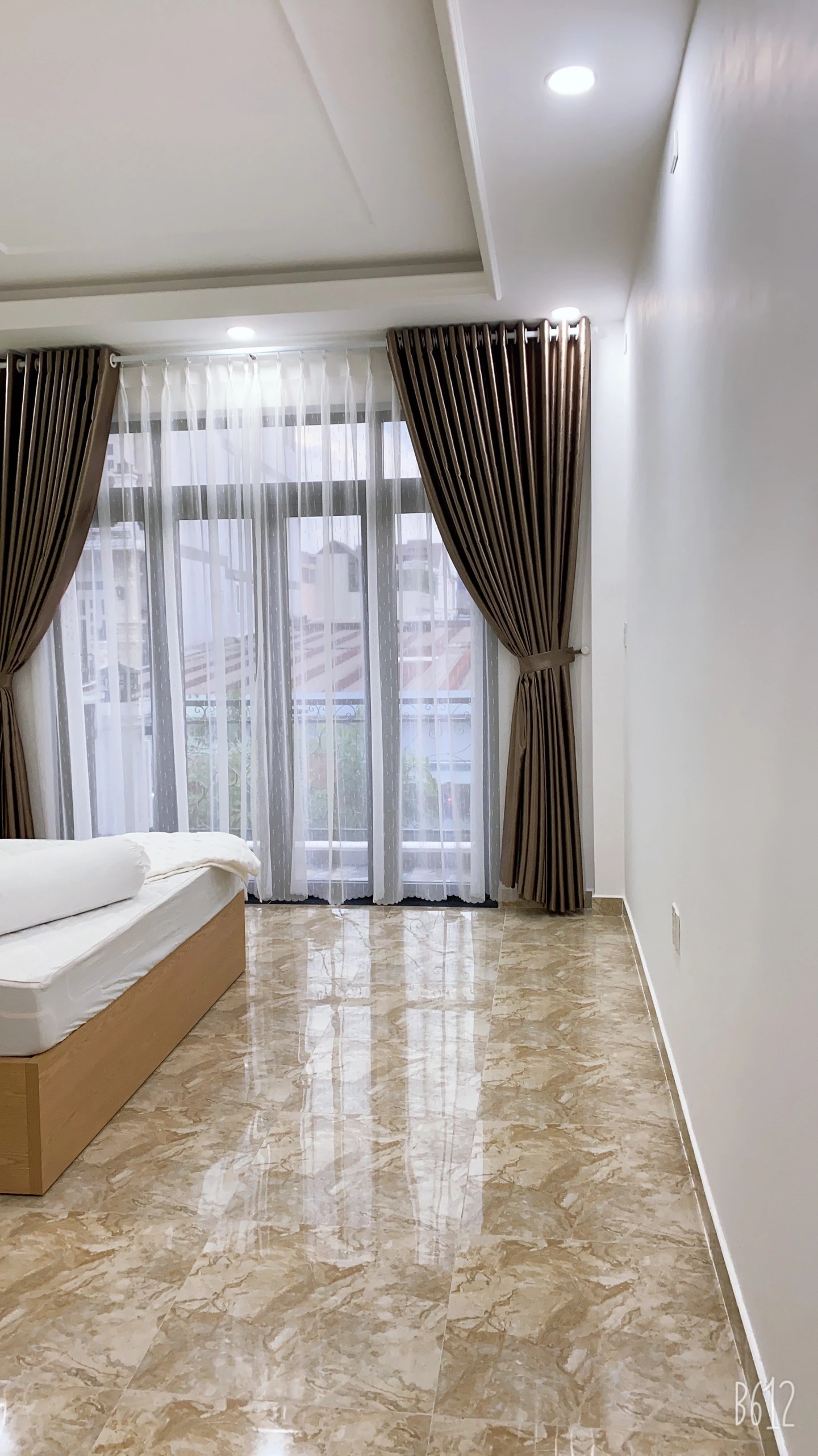 Bán nhà hẻm Thoại Ngọc Hầu, Tân Phú, 4x18m, Nhà 2 lầu sân thượng mới — ảnh 5