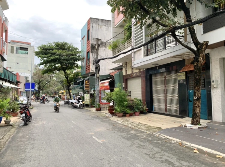 MẶT TIỀN ĐƯỜNG NGUYỄN BÁ TÒNG ( 4,2X16M) NỞ HẬU 4,7M. CẤP 4. — ảnh 3