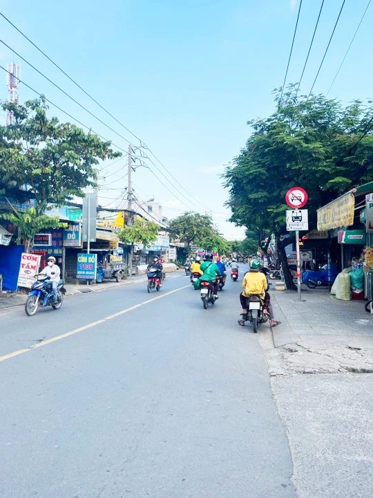 MẶT TIỀN KINH DOANH ĐẸP – GẦN KHU TÊN LỬA – ĐƯỜNG 20M