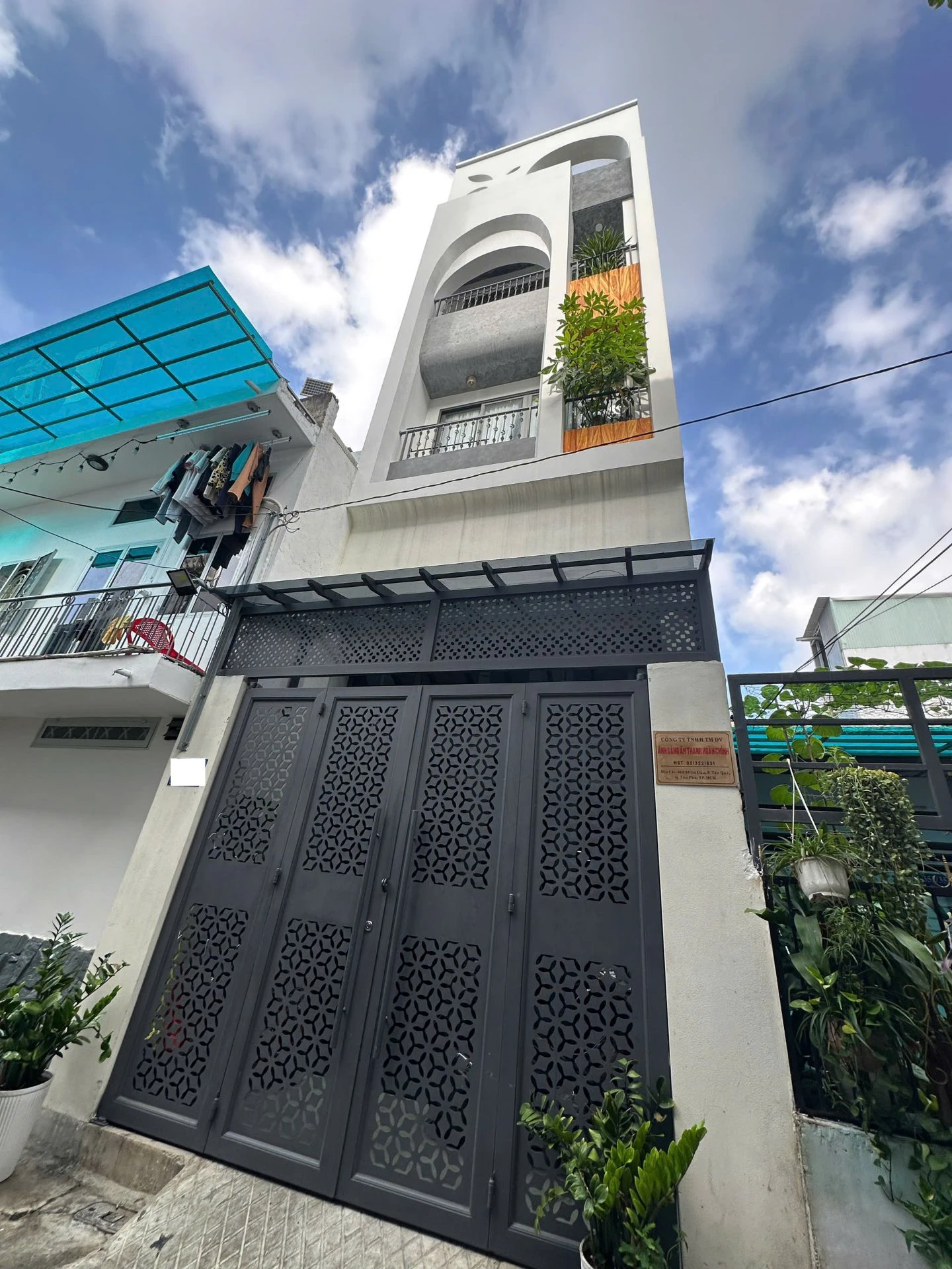 GIÁ GIẢM CHẠM ĐÁY – NHÀ ĐẸP MỚI, SỔ MỚI, CÓ THANG MÁY Gò Dầu – 4x13.5m – — ảnh 1