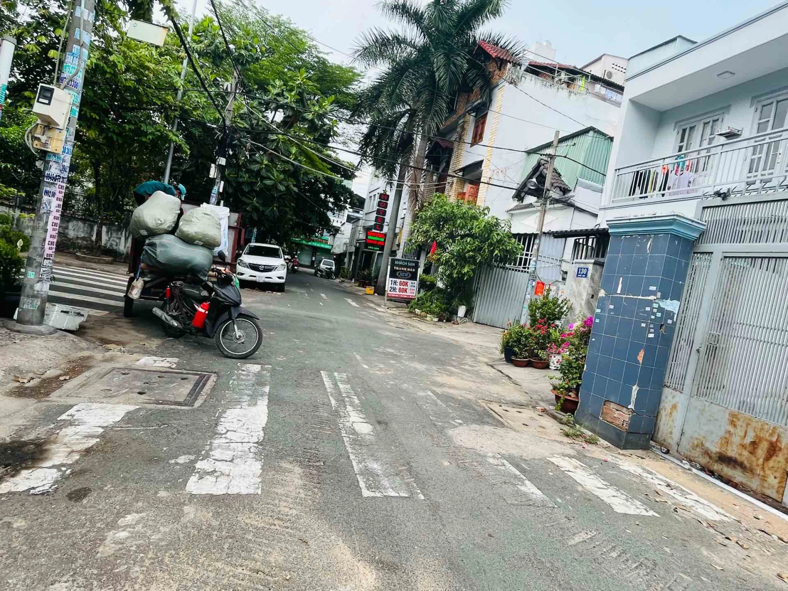 Bán nhà đường Thạch Lam, Phường Phú Thạnh – đường13m, ngang lớn 10m, vị trí đẹp — ảnh 1