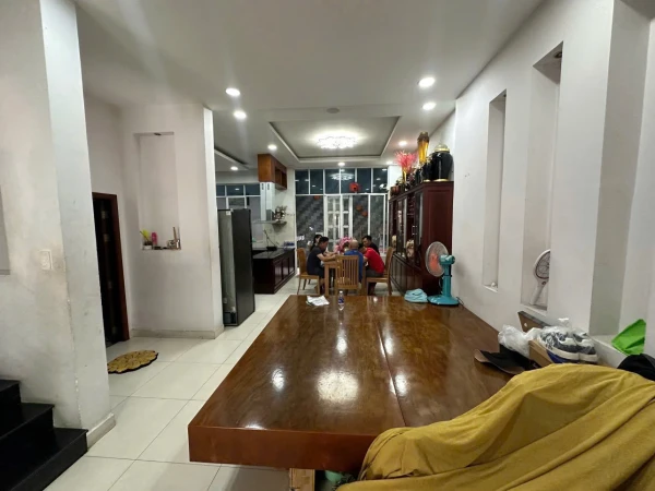 SIÊU BIỆT THỰ KHU TÂN HƯƠNG(8X21.6) 4 TẤM NỘI THẤT CAO CẤP